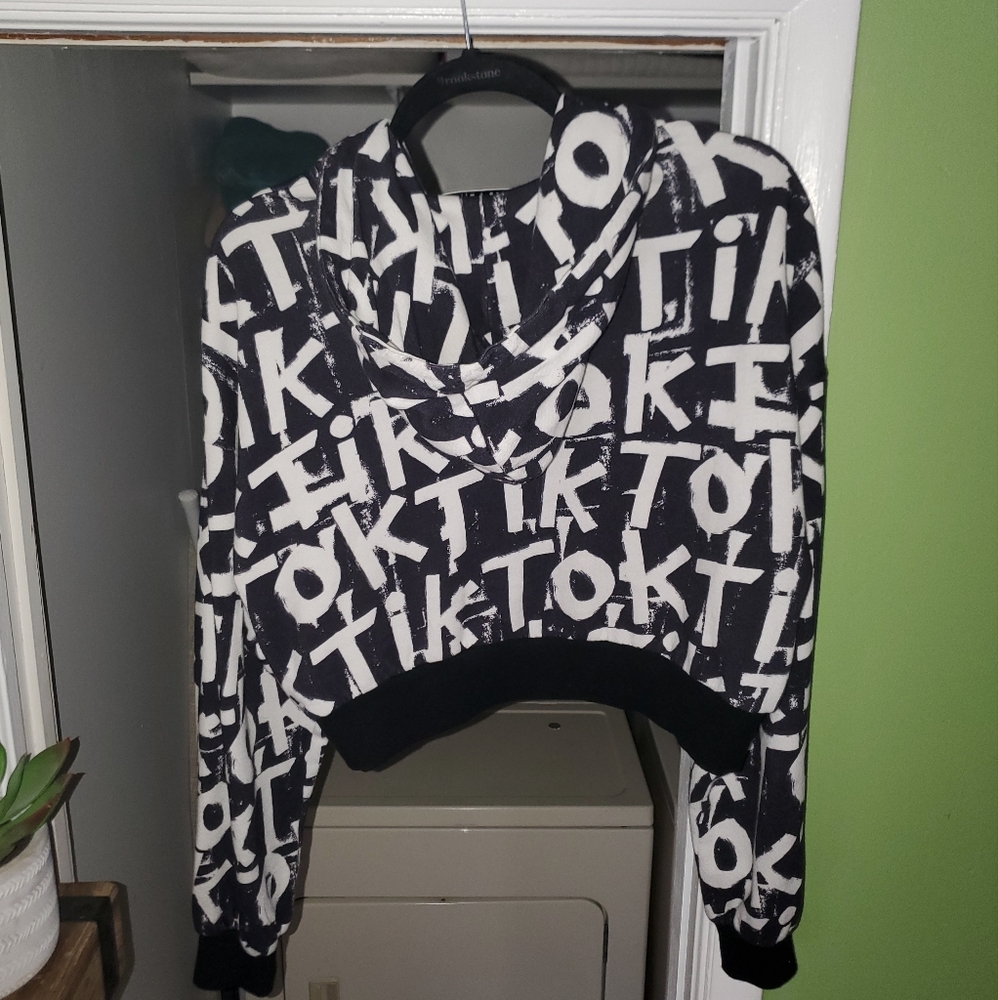 Alice+ Olivia Tic Tox Exclusive